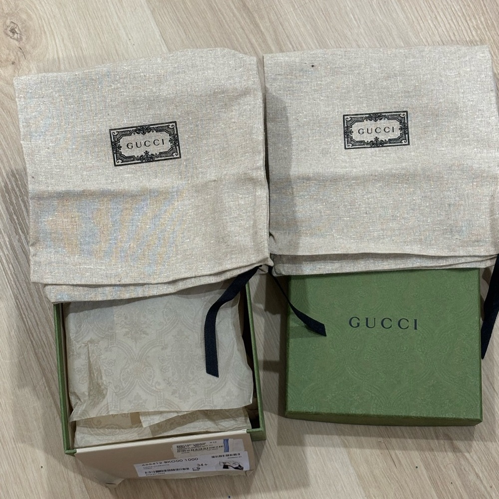 Gucci Green Box with Beige Dust Bags